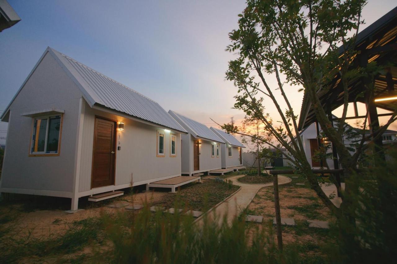 Barn Sampran Resort บ้านสามพรานรีสอร์ท Накхонпатхом Экстерьер фото